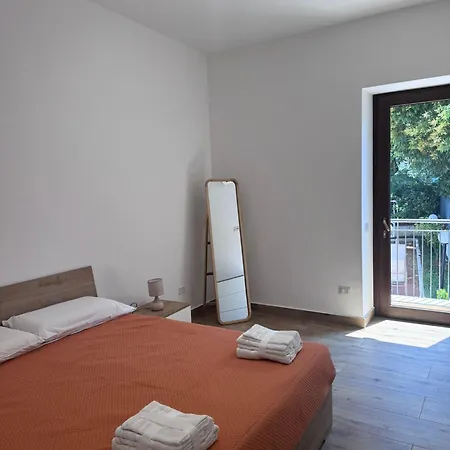 Blue 8 Garden Apartment *