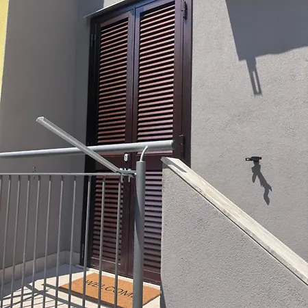 Blue 8 Garden