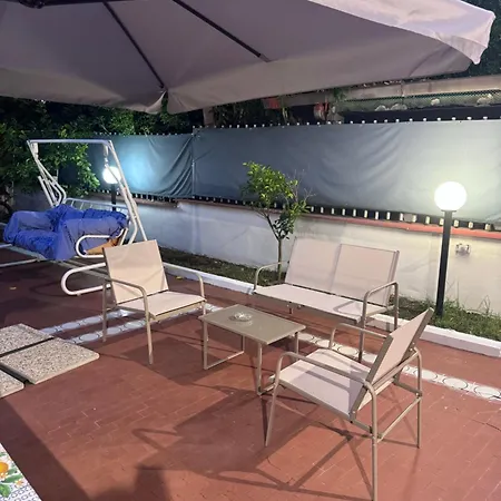Blue 8 Garden * Salerno